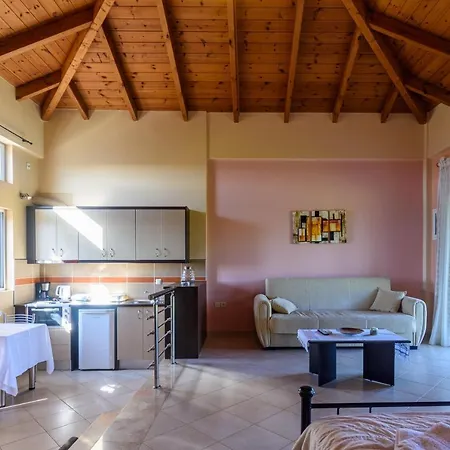 Kyparissia Garden Retreat - Fully Equipped Suites Apartment