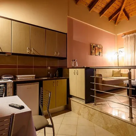 Apartment Kyparissia Garden Retreat - Fully Equipped Suites