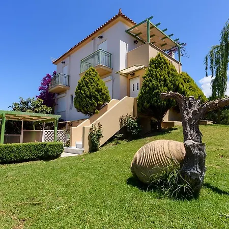 Kyparissia Garden Retreat - Fully Equipped Suites * Кипарисия